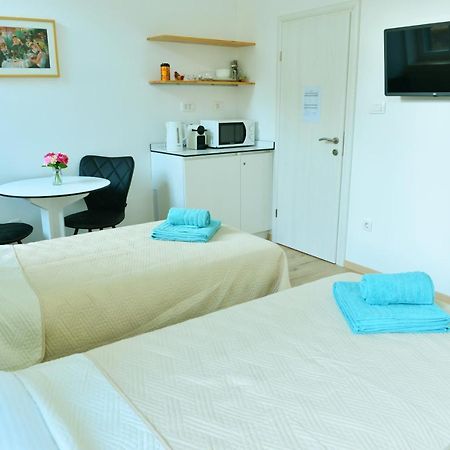 18m² studio Appartement, met 1 privé badkamer in Split Stadscentrum Buitenkant foto